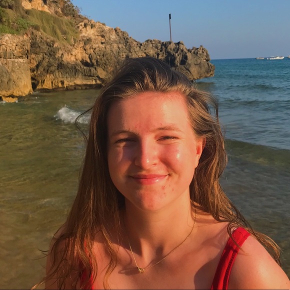 Meet your Posher, Lauren - Picture 1 of 1